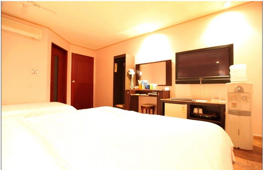 Abata Business Hotel โกยาง ภายนอก รูปภาพ