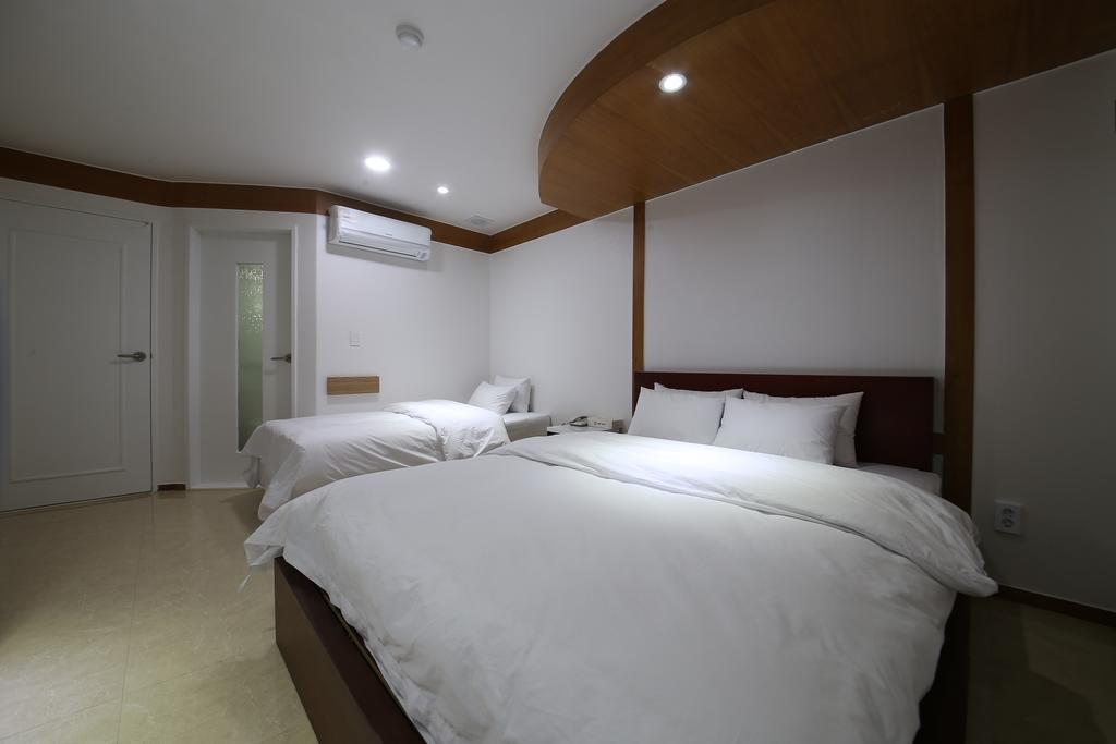 Abata Business Hotel โกยาง ภายนอก รูปภาพ