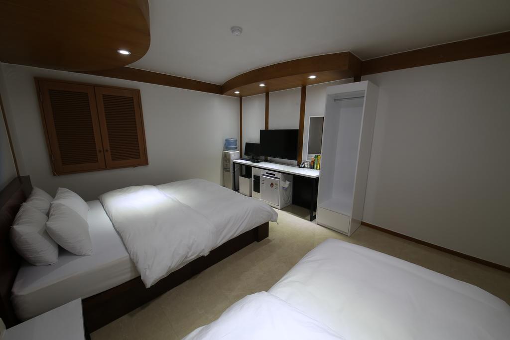 Abata Business Hotel โกยาง ภายนอก รูปภาพ